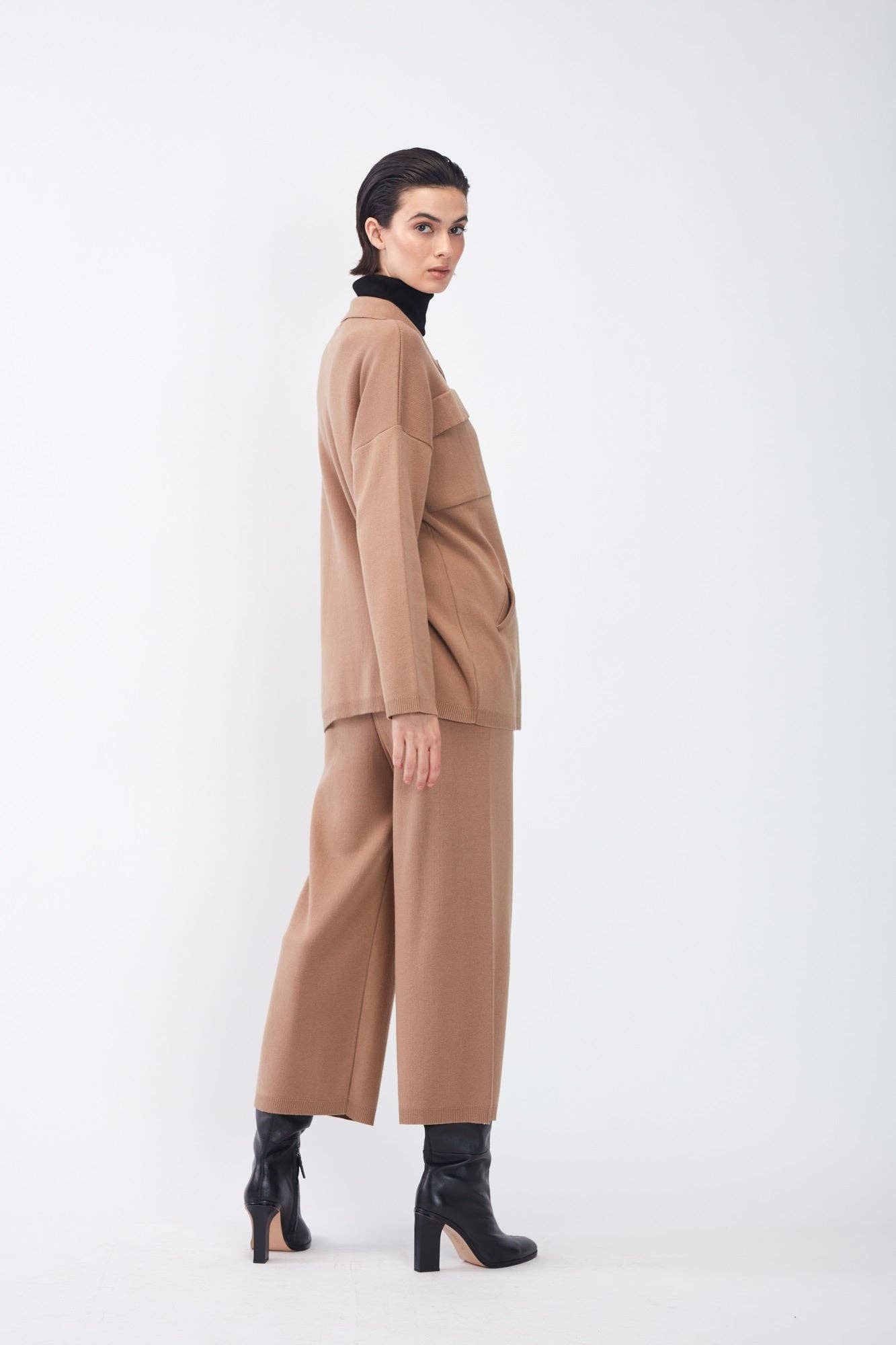Pantaloni in maglia a gamba larga