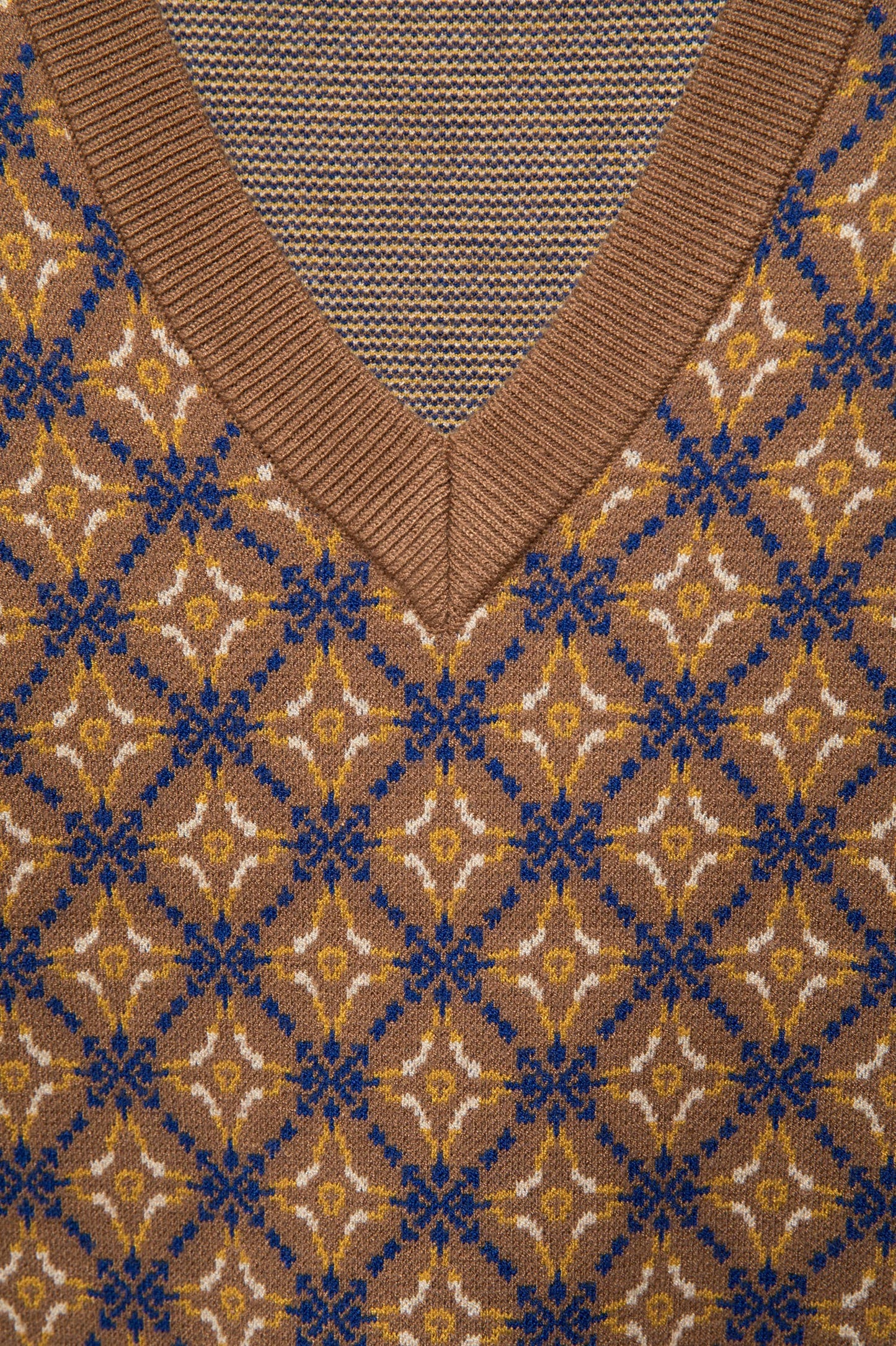 Maglione jacquard con motivo geometrico