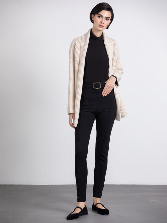 Pantaloni slim a vita alta con cintura e fibbia