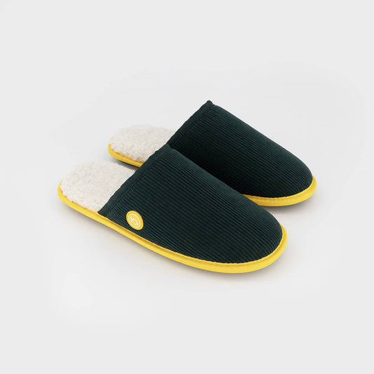 Pantofole in velluto a coste verde con interno in sherpa