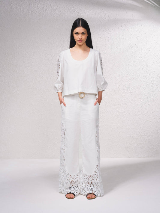 Pantaloni palazzo con pizzo e cintura regolabile