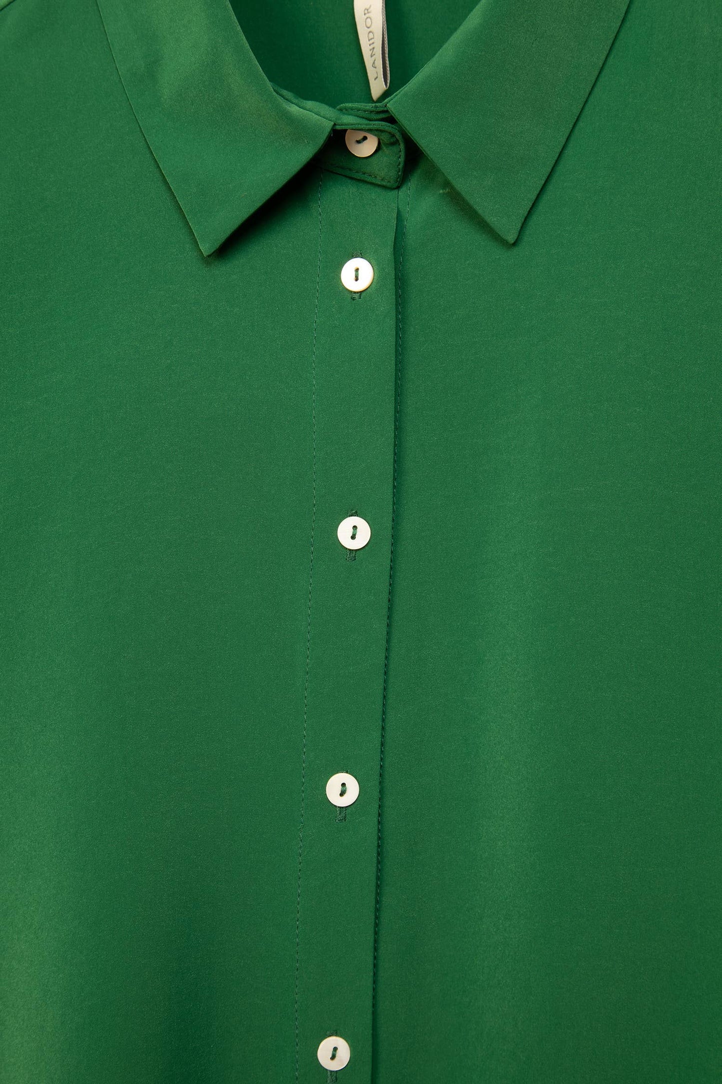 Camicia in raso tinta unita verde