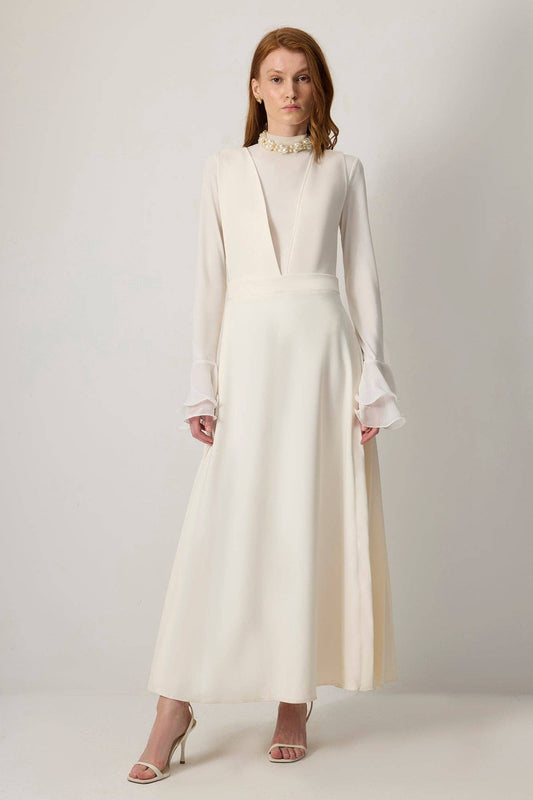 Abito lungo in crêpe con scollo a V e pieghe laterali