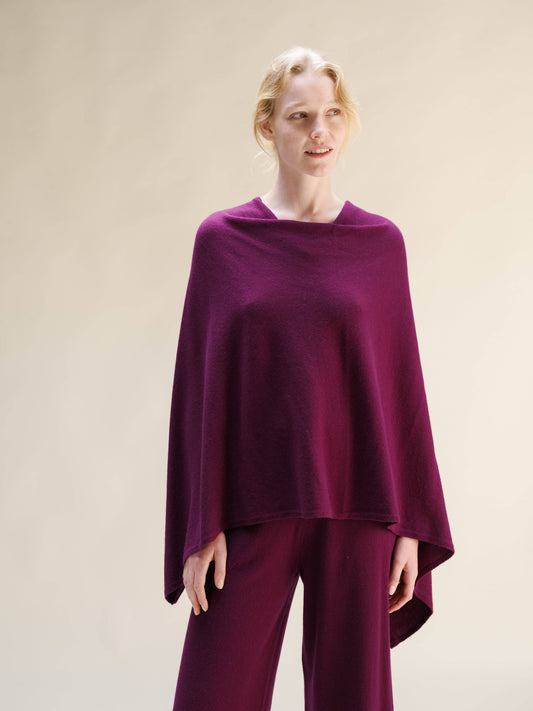 Poncho asimmetrico in misto cashmere