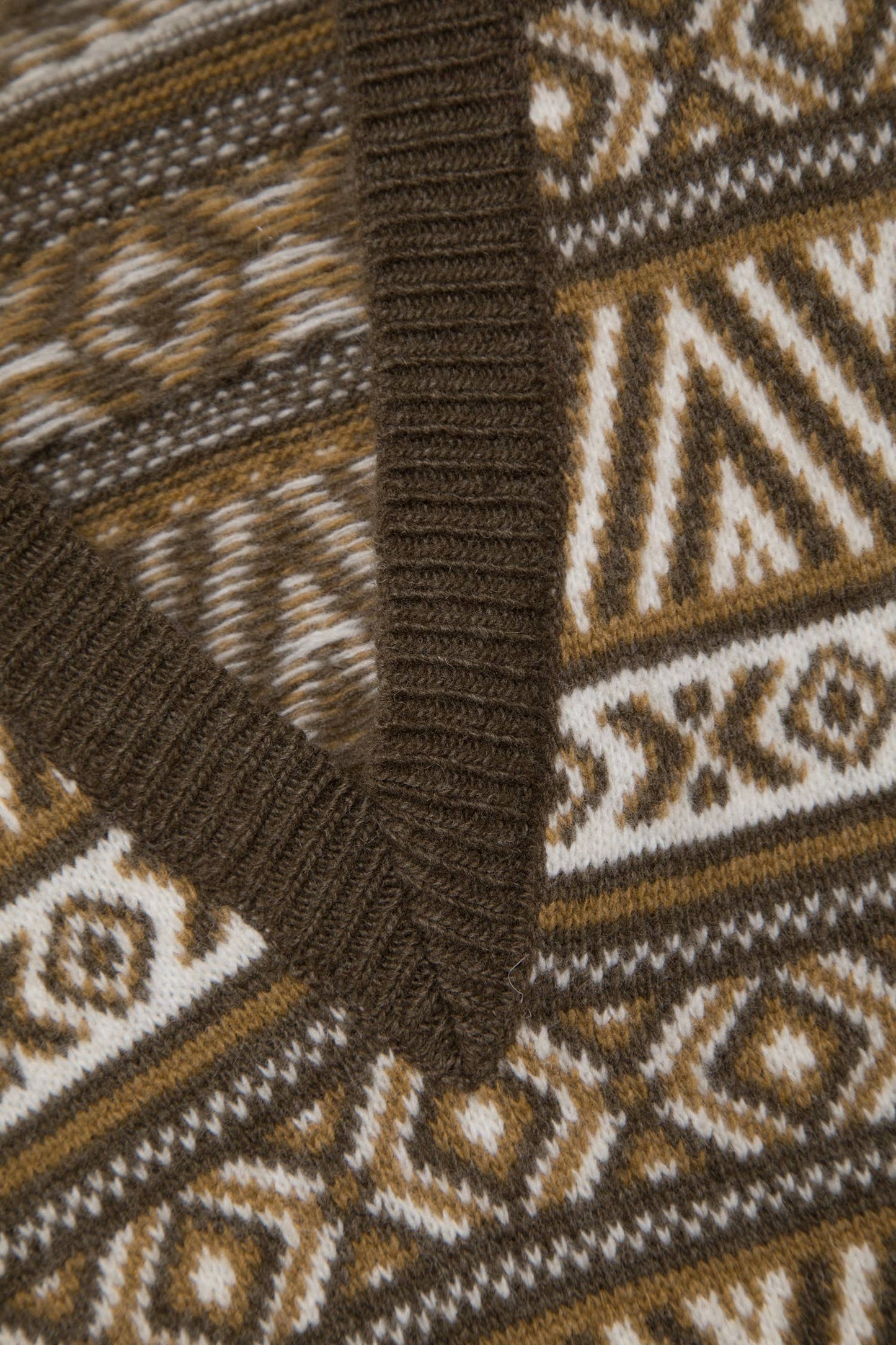 Gilet in maglia jacquard con scollo a V