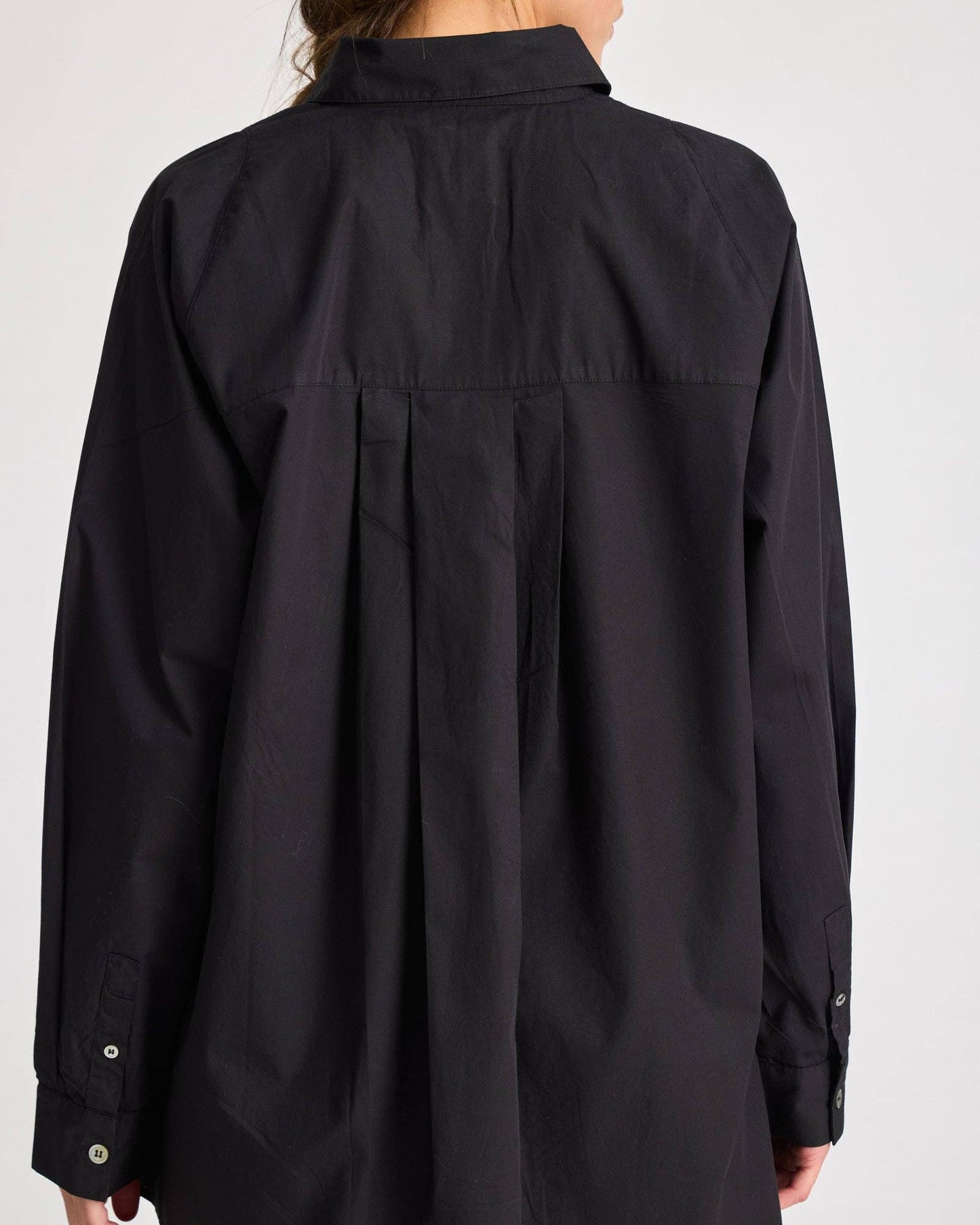 Camicia lunga in popeline di cotone biologico Bella con manica raglan - Nero