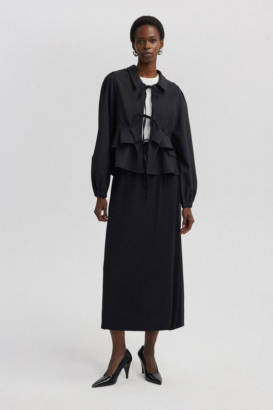 Giacca corta in crêpe con volant