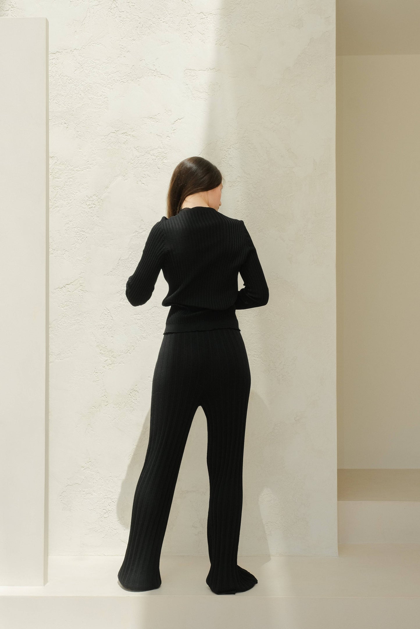 Maglione girocollo a costine in lana merino extra fine