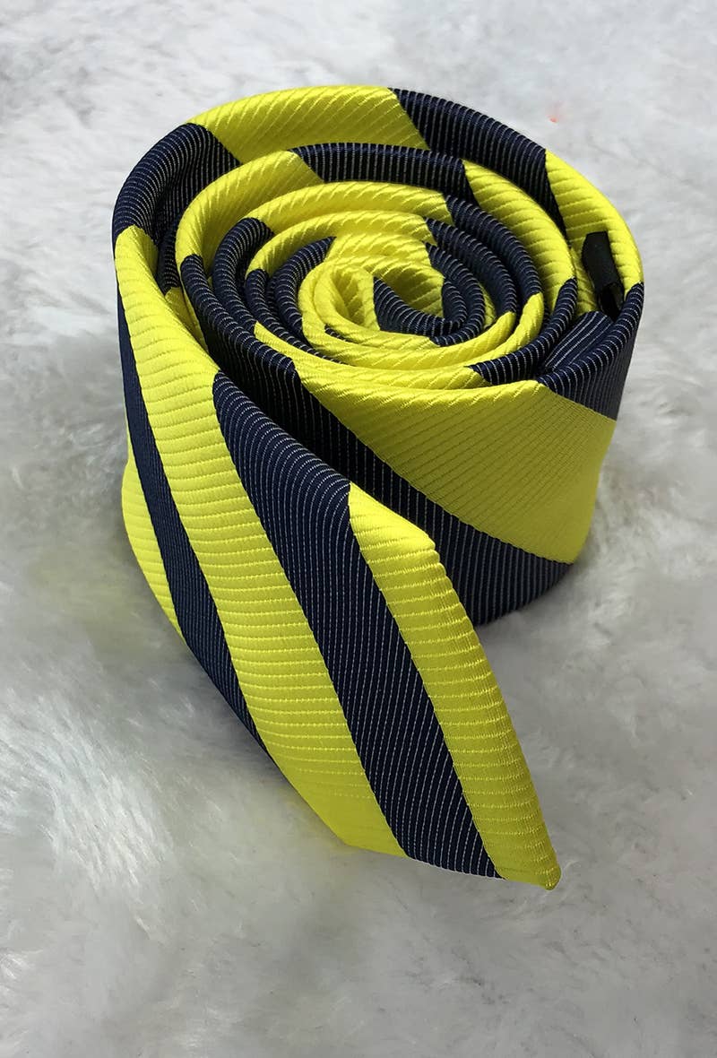 Cravatta a righe giallo e blu