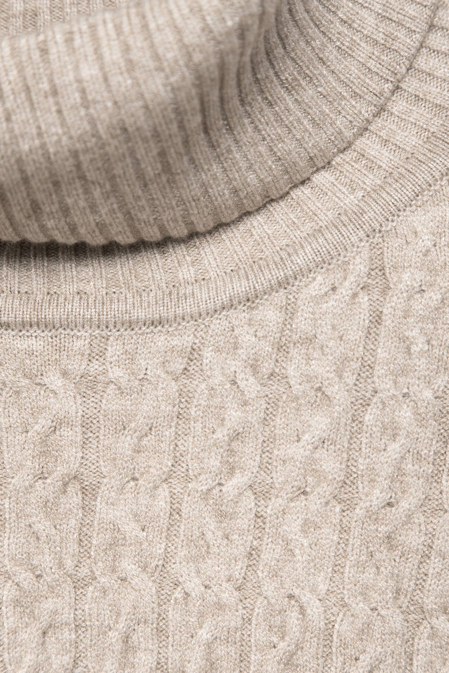 Maglione dolcevita in maglia strutturata