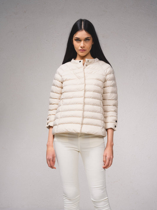 Giacca trapuntata con maniche a tre quarti