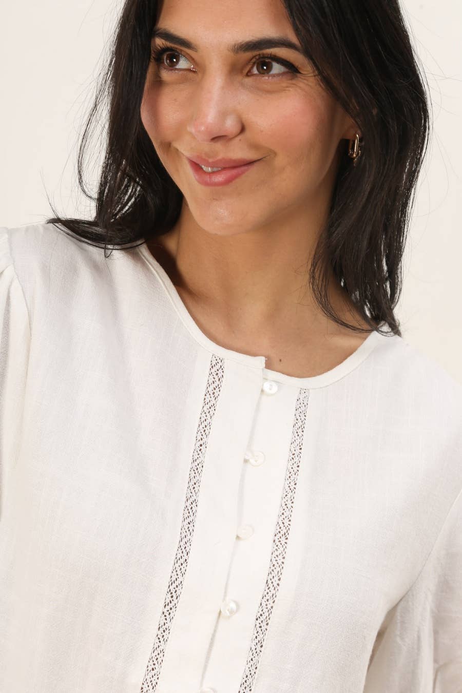 Blusa Tal con bottoni e maniche a sbuffo