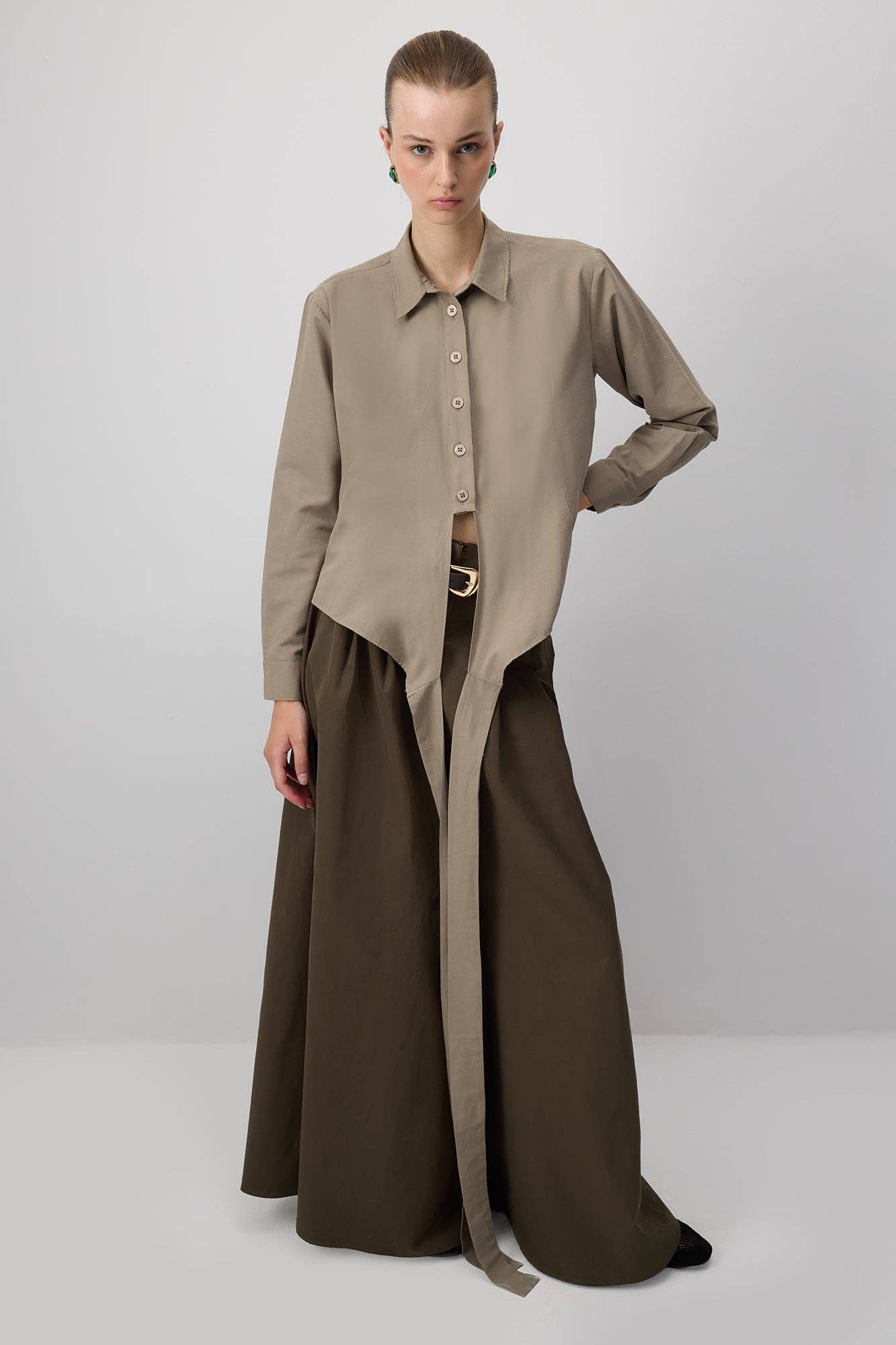 Camicia avvolgente in popeline di cotone color visone