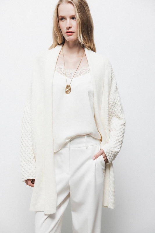 Cardigan a maglia strutturata con collo a imbuto