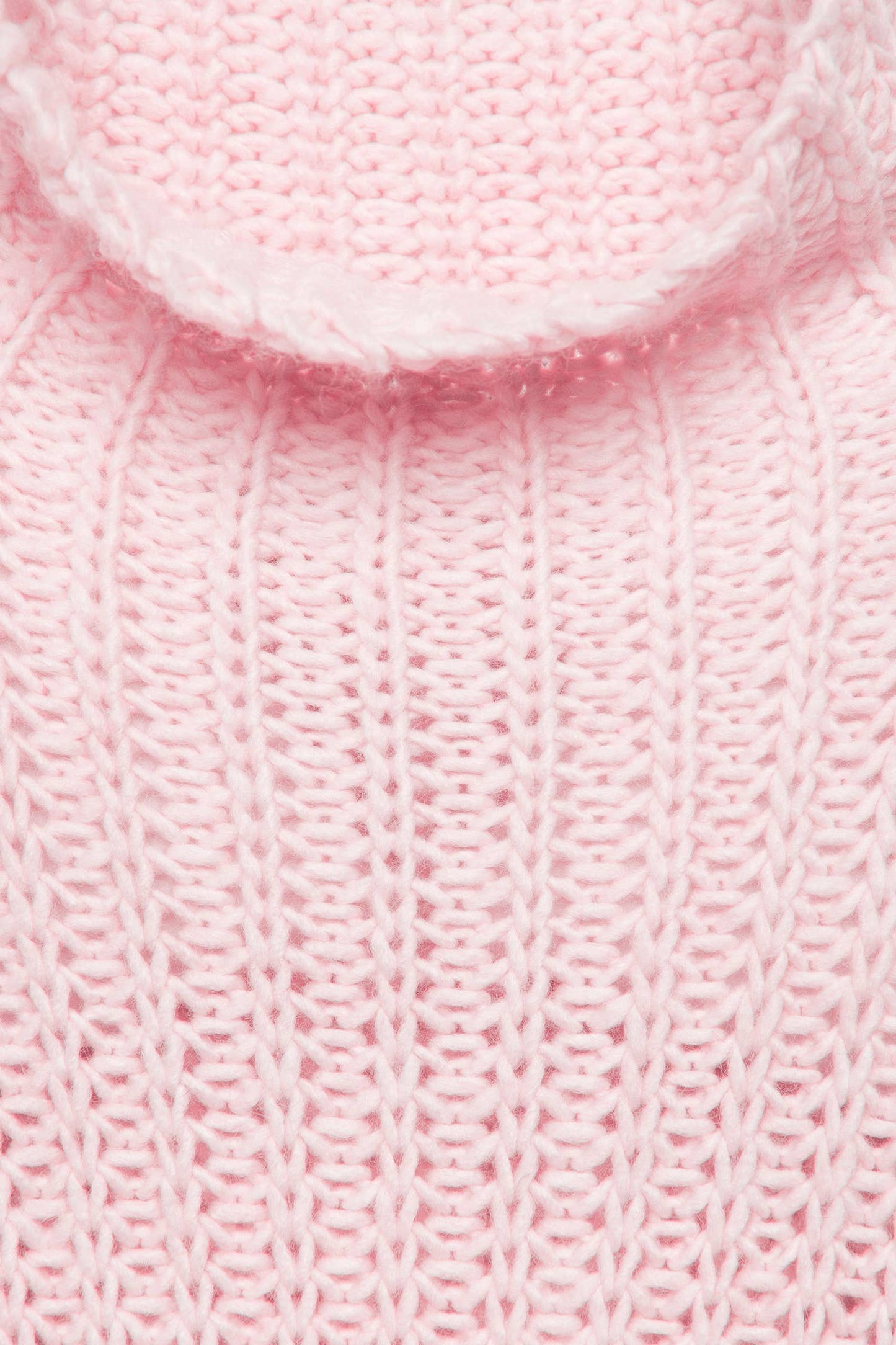 Maglione a trecce con collo alto rosa
