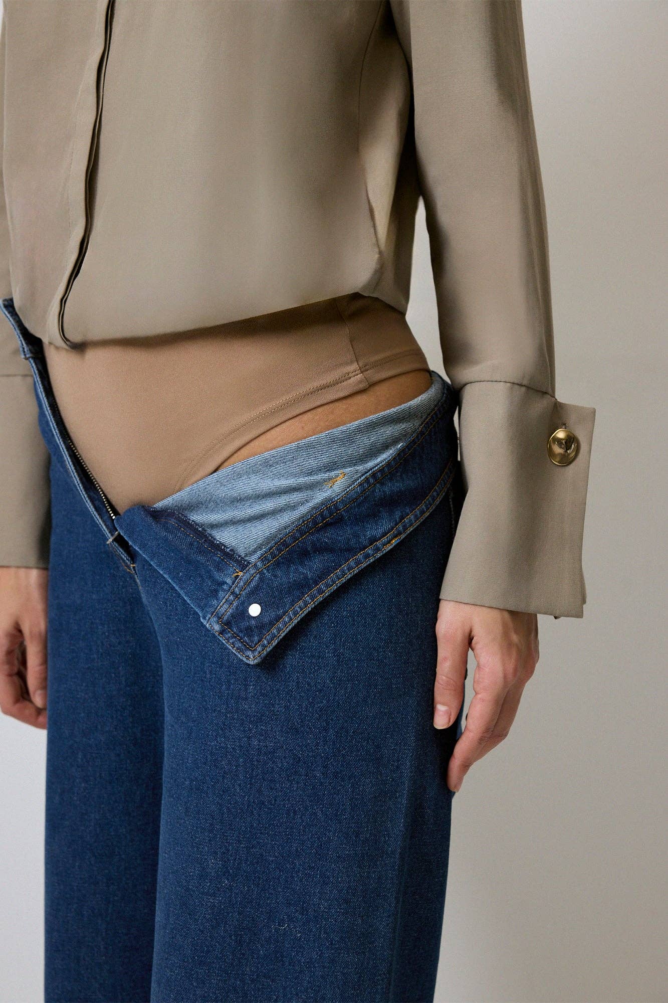 Body camicia con polsini ampi