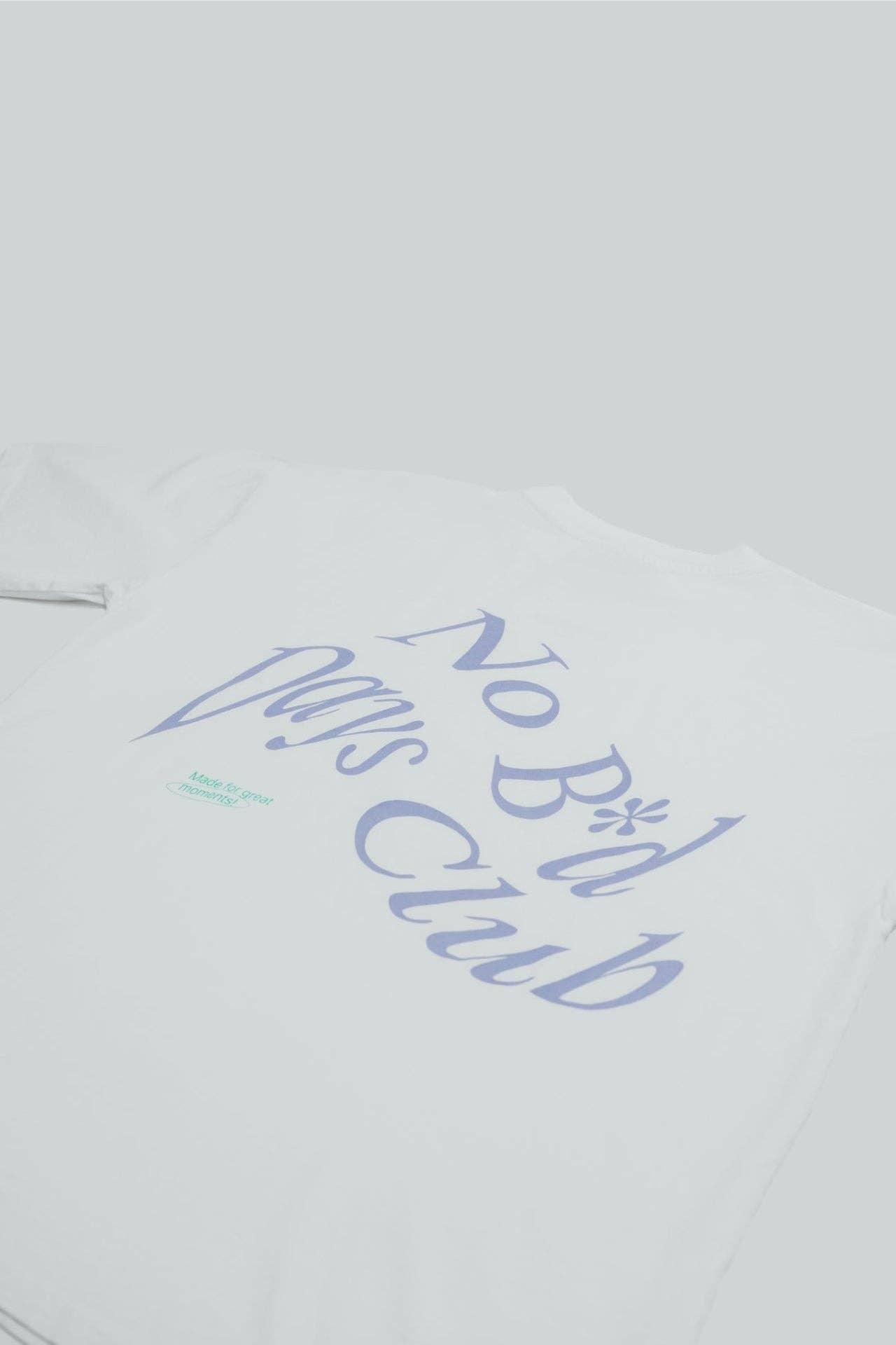 T-shirt bianca oversize con stampa acid sul retro e collo alto