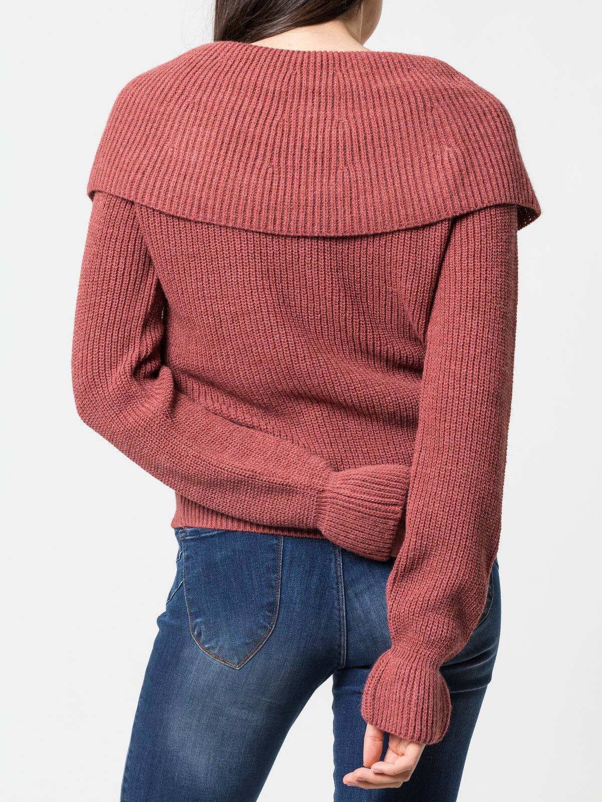 Maglione in maglia con maxi collo a scialle