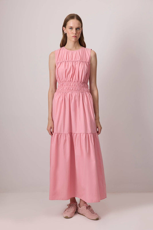 Abito lungo rosa in popeline a balze con smock