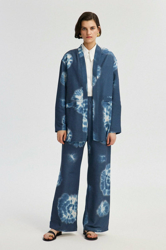 Giacca tie-dye blu stile kimono