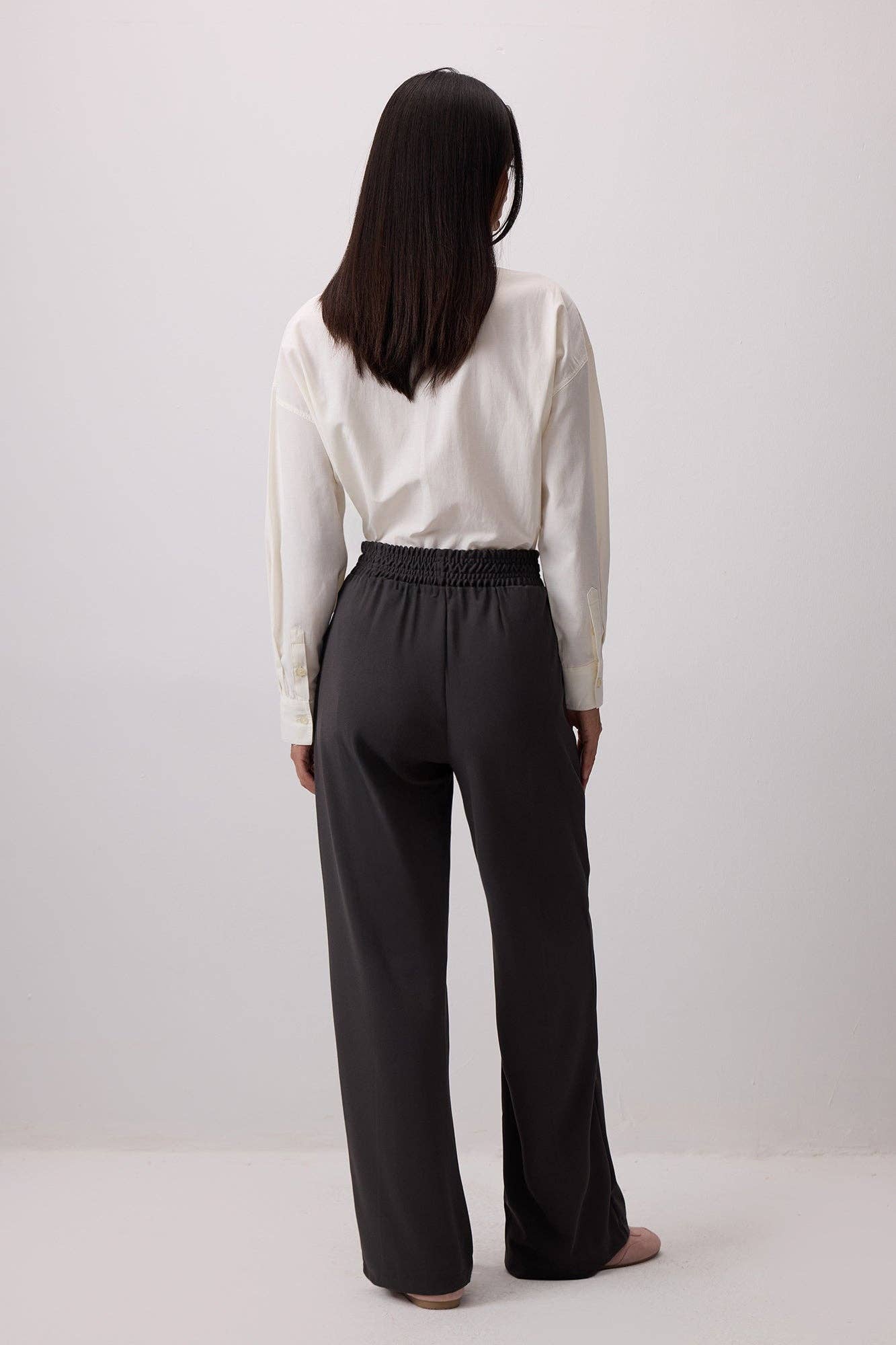 Pantaloni wide leg con vita elasticizzata