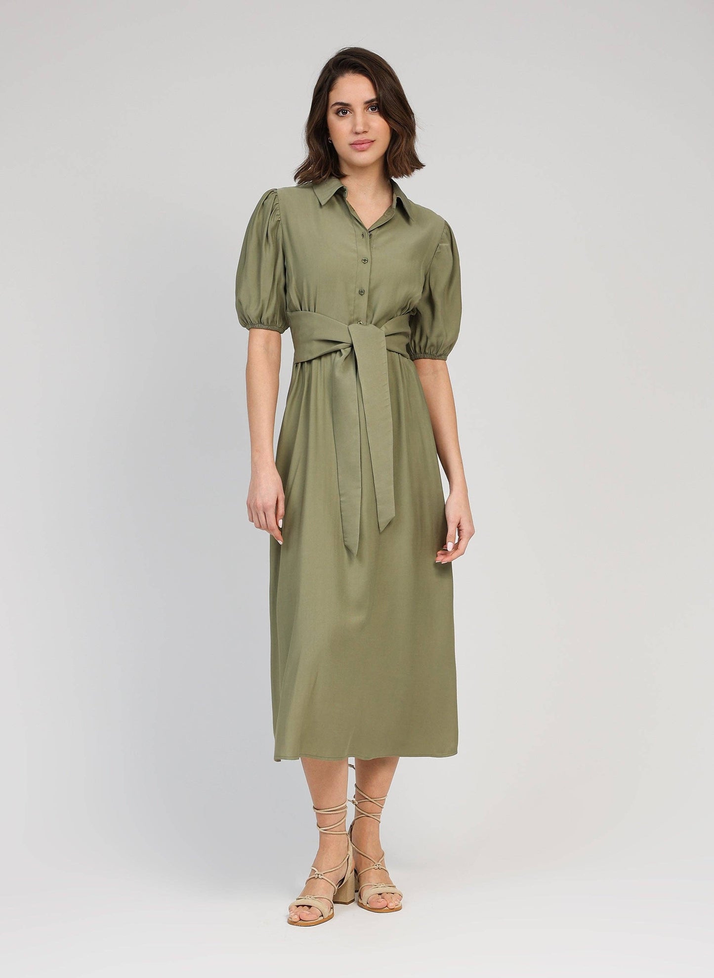 Abito camicia midi verde militare con cintura