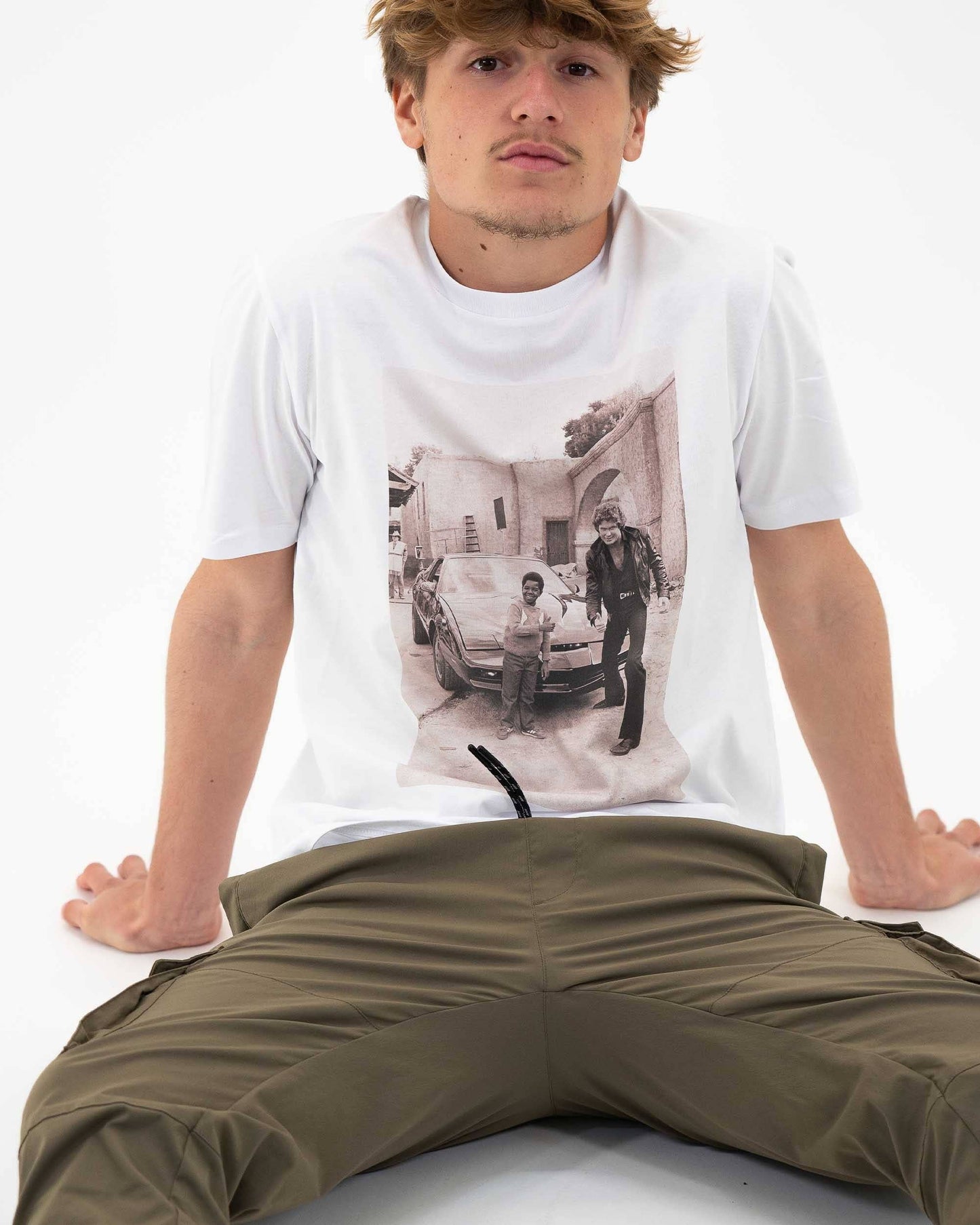 T-shirt unisex bianca con foto vintage
