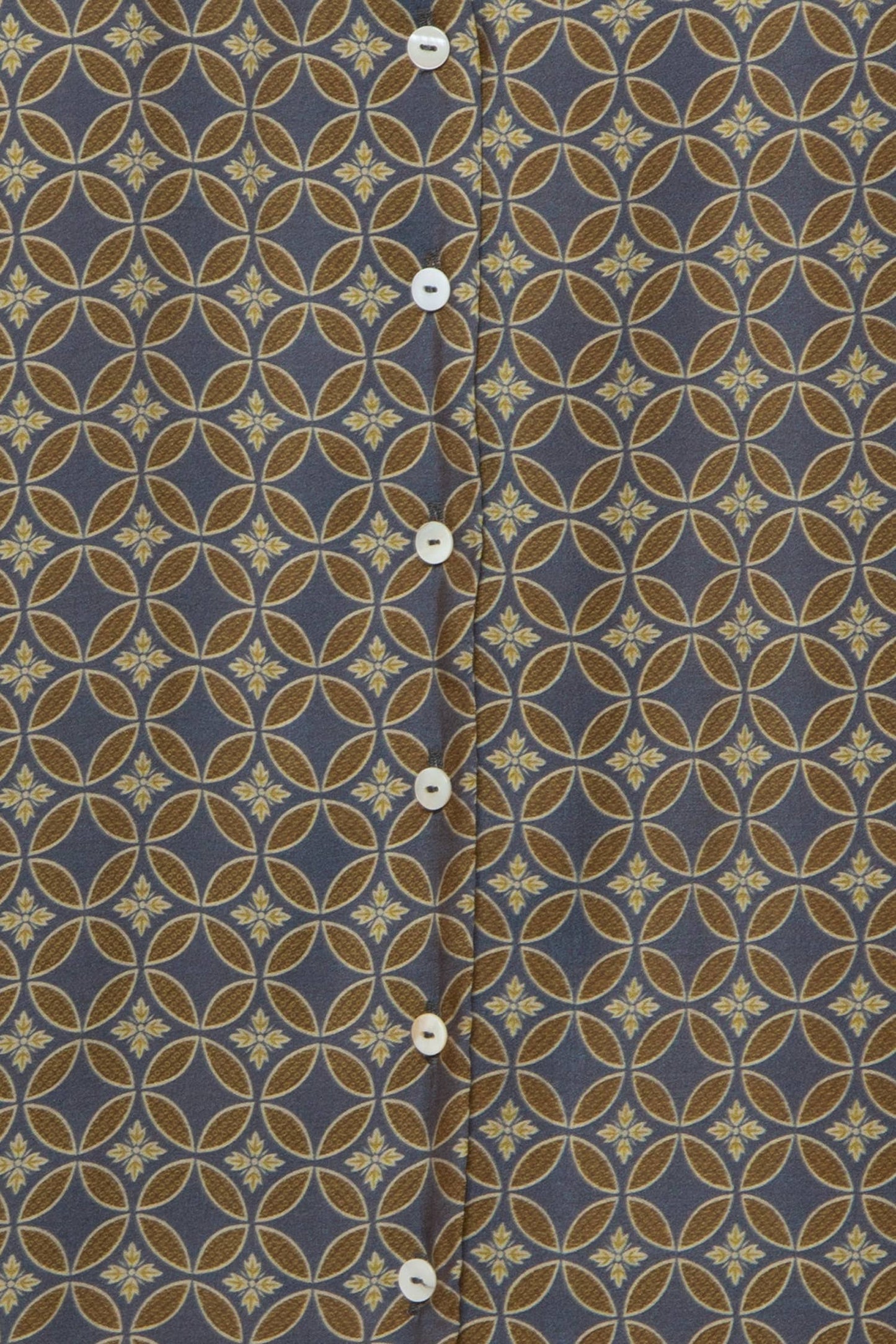 Blusa con motivo geometrico e scollo a V