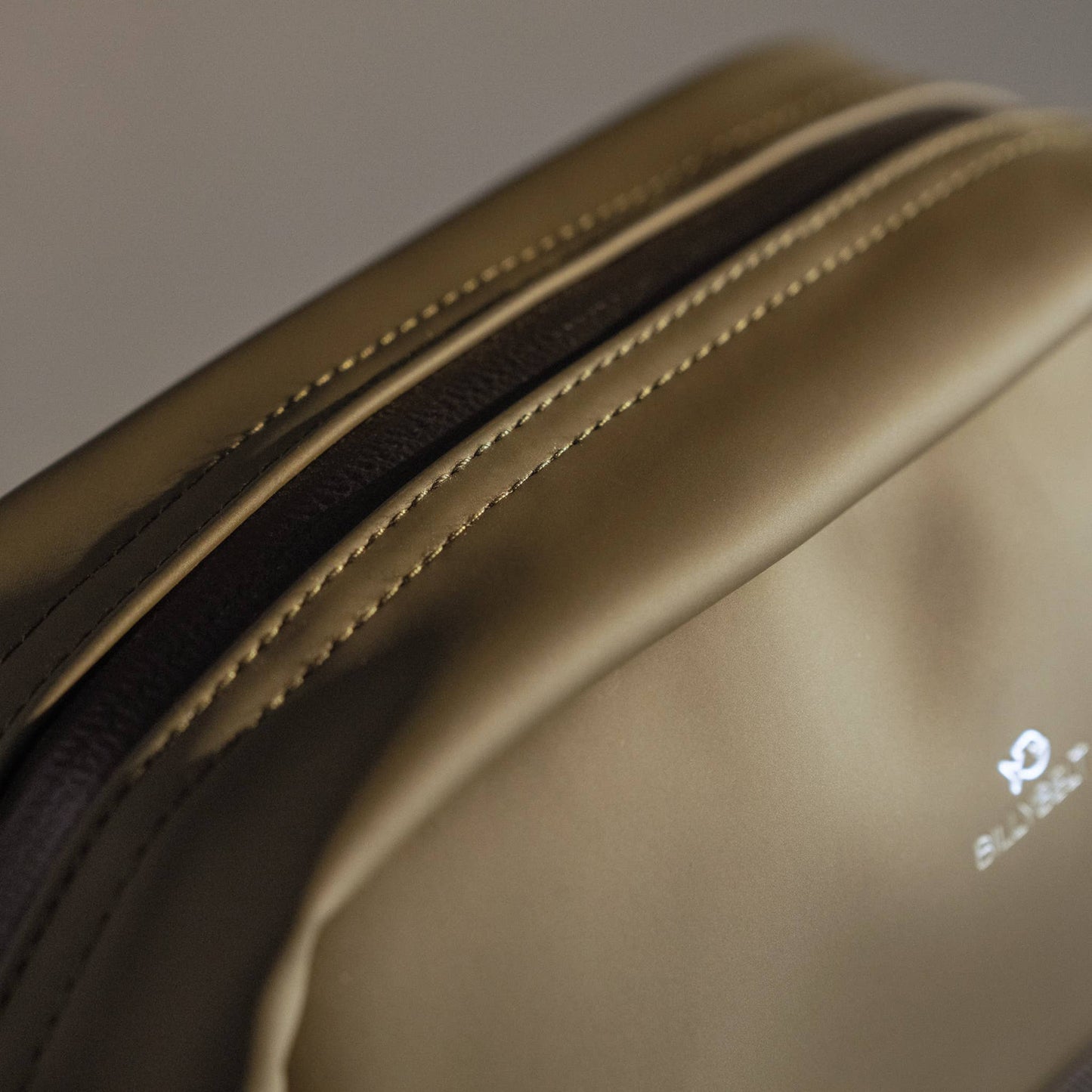 Borsa da toilette compatta kaki