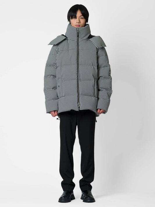 Giacca puffer pied de poule nero e bianco con cappuccio staccabile