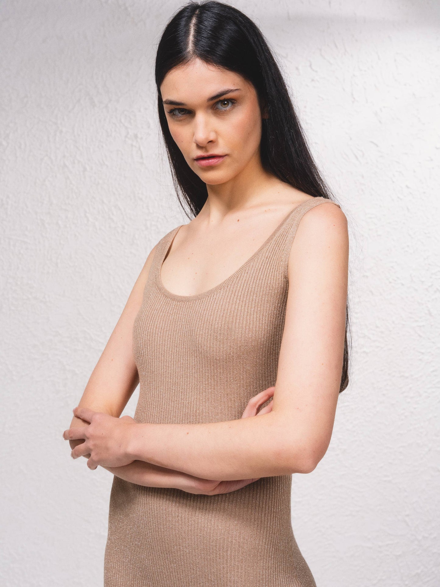 Abito midi aderente in maglia a coste metallizzata