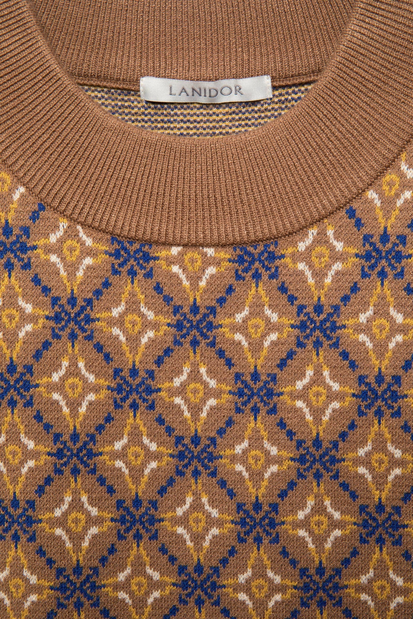 Gilet in maglia jacquard con motivo geometrico