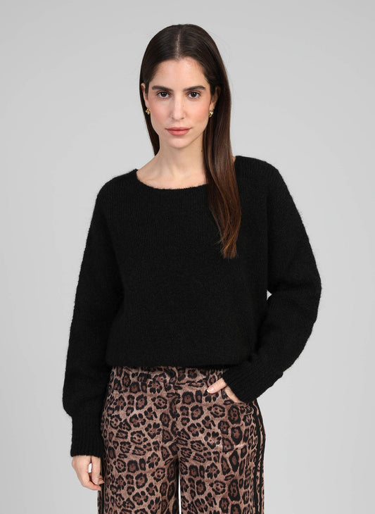 Maglione nero oversize girocollo in maglia calda