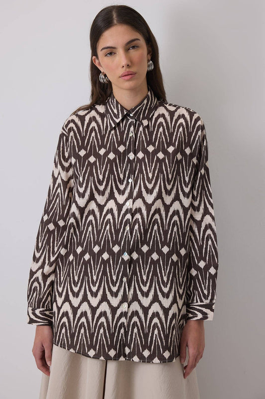 Camicia oversize in cotone con stampa ikat