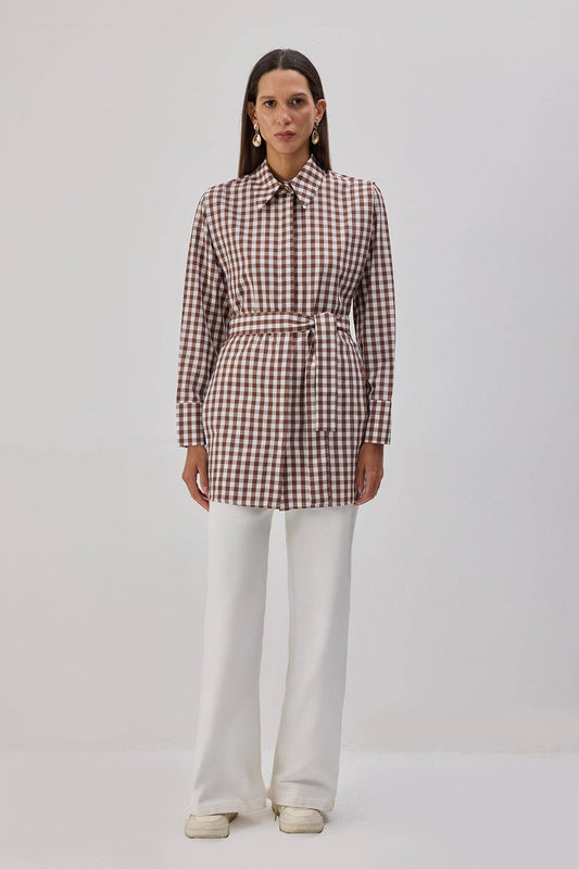 Camicia lunga a quadretti con cintura