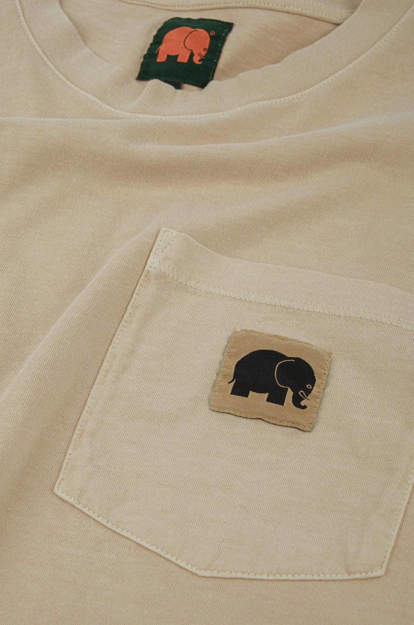 T-shirt donna pigmentata in cotone biologico con taschino