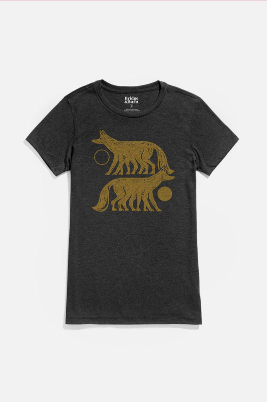 T-shirt da donna Night Watch nera con stampa grafica