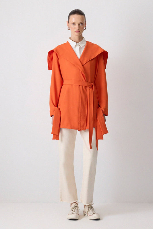 Giacca in crêpe con maxi collo alla marinara