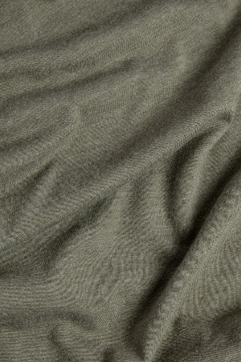 T-shirt uomo leggera con stampa rondine oliva