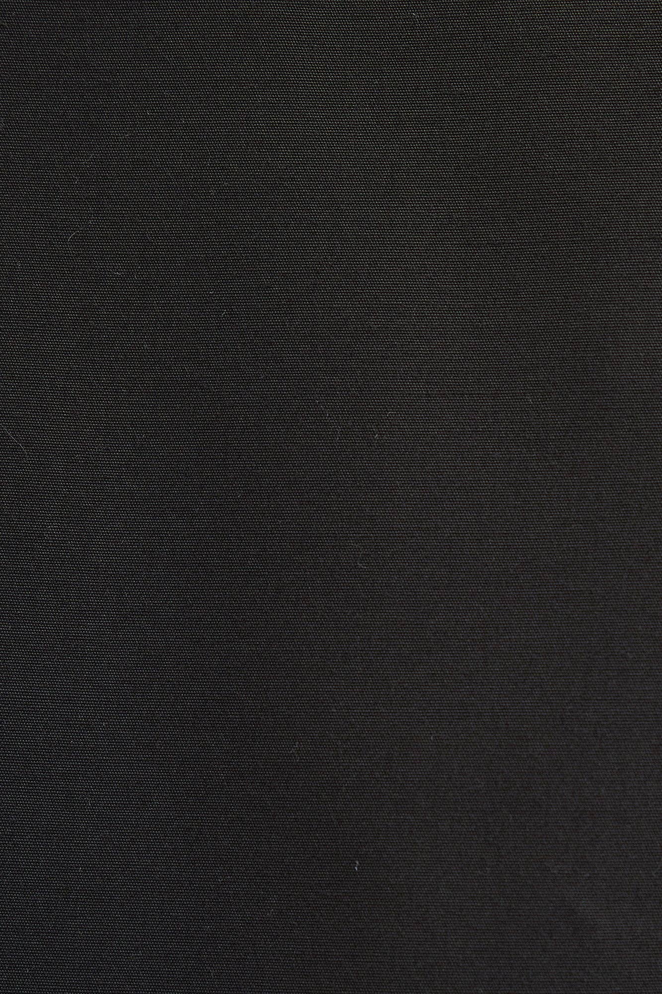 Abito salopette nero con spalline strutturate