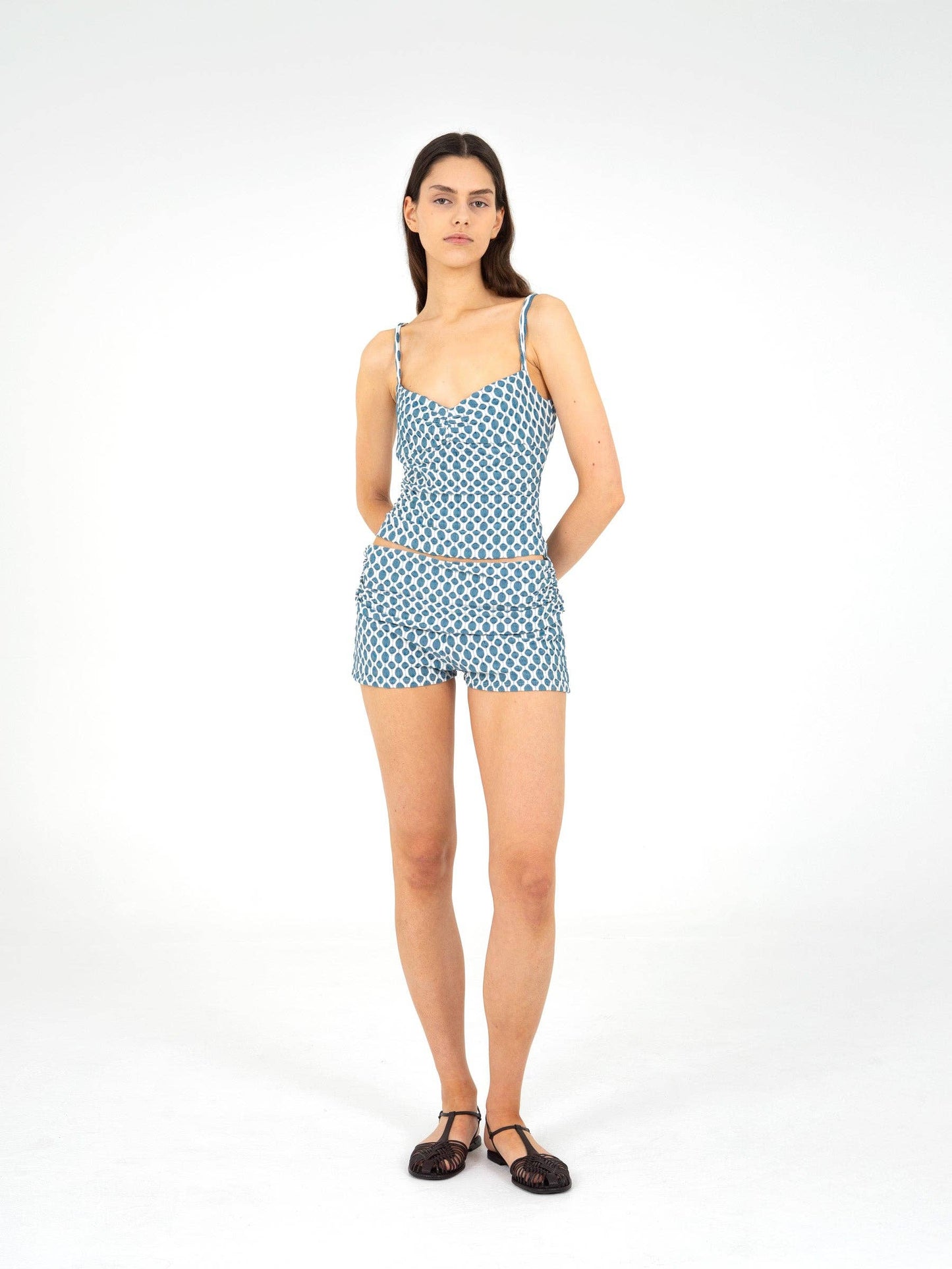Top arricciato in jersey blu con scollo a cuore
