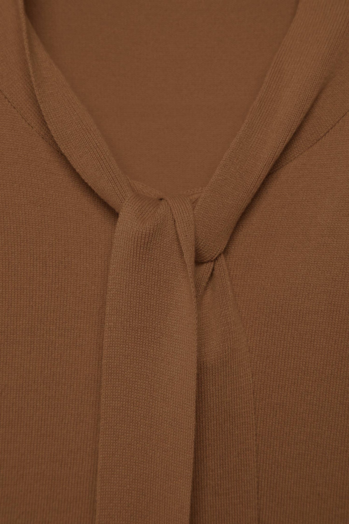 Maglione in maglia rasata con fiocco