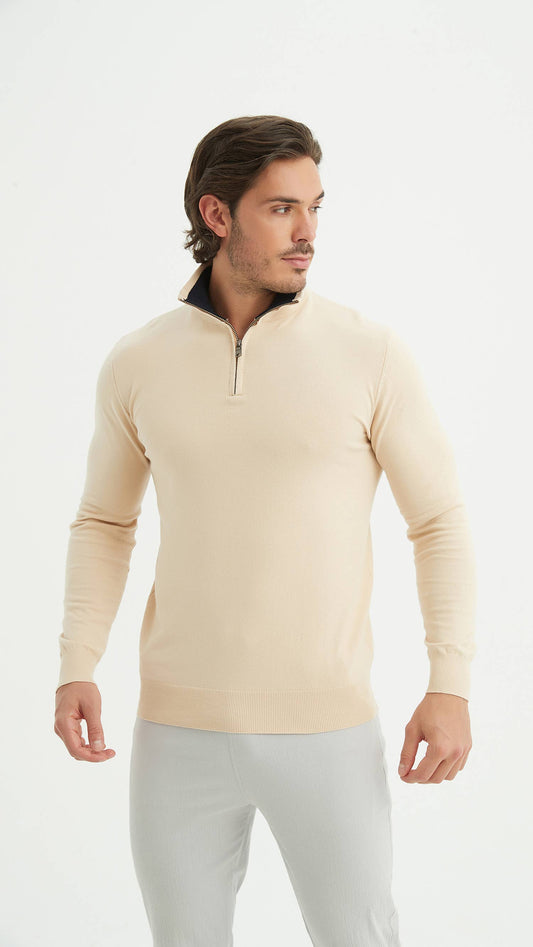 Maglione beige in cotone con collo camionista e zip