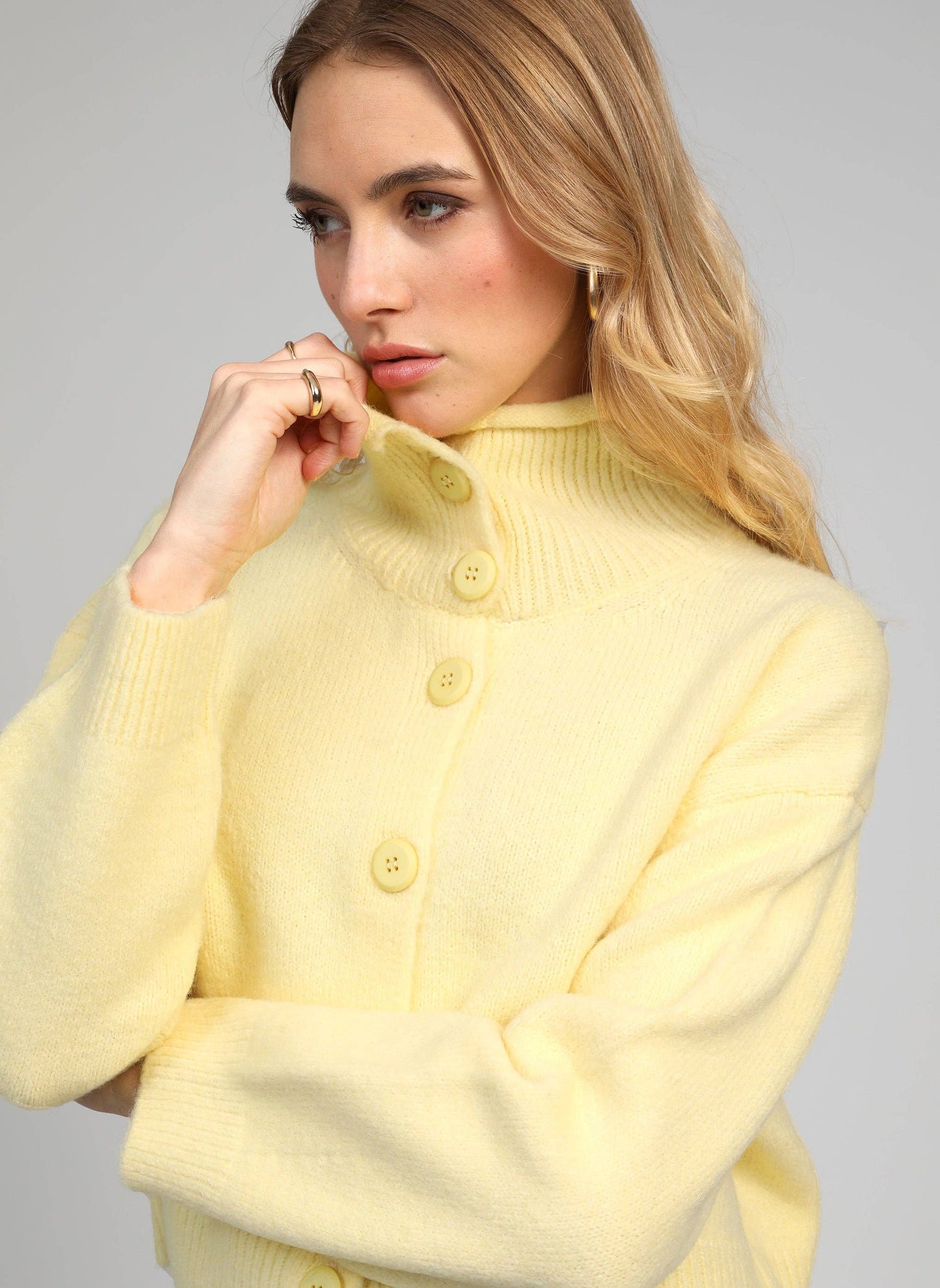 Gilet cardigan in maglia giallo Lakeyla