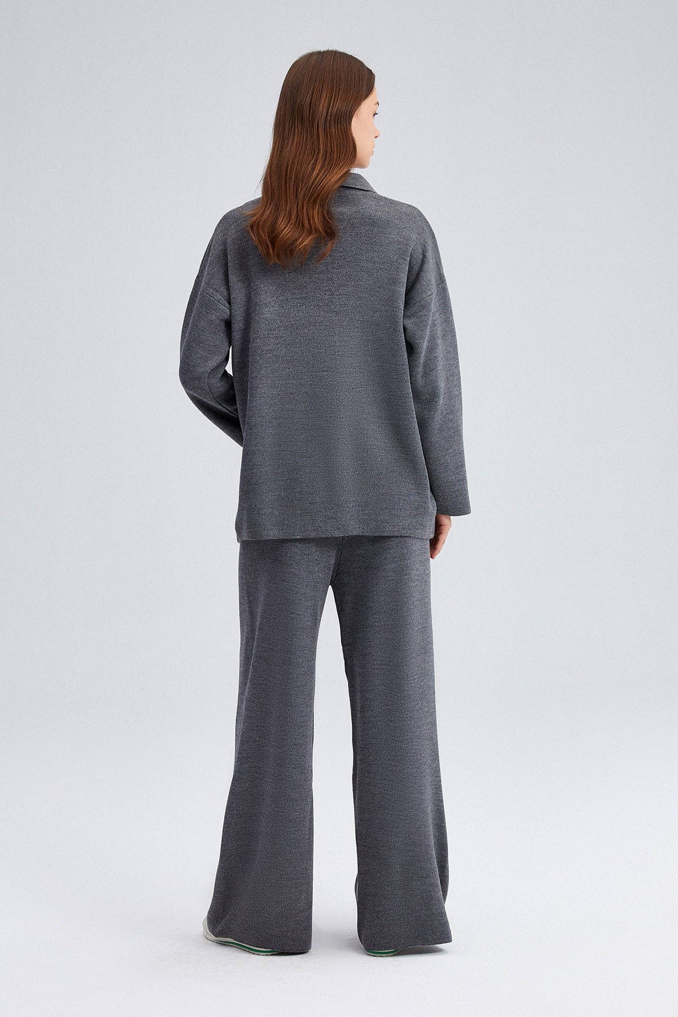 Set tunica e pantaloni in maglia con colletto