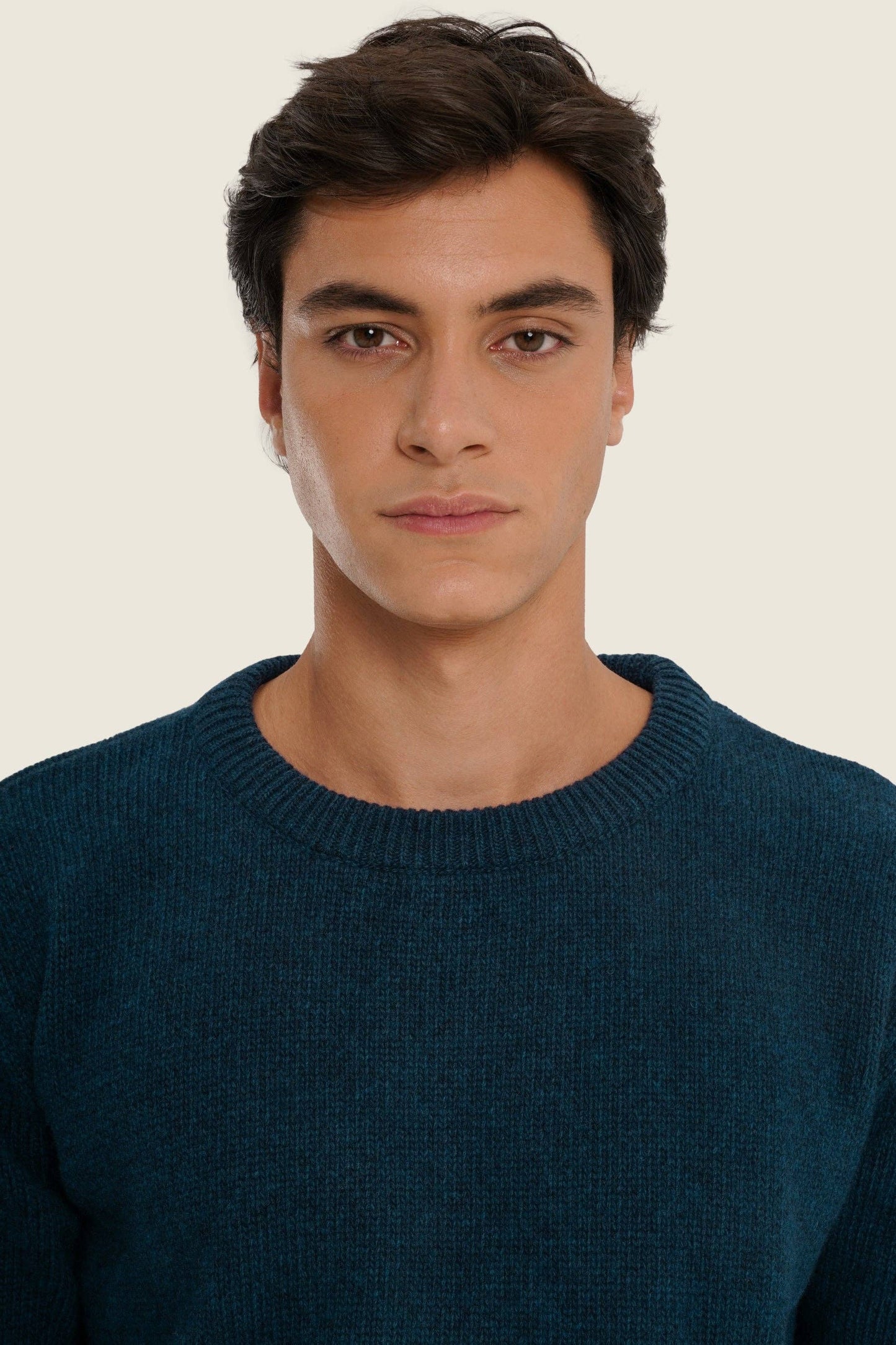 Maglione in maglia blu scuro in cotone biologico