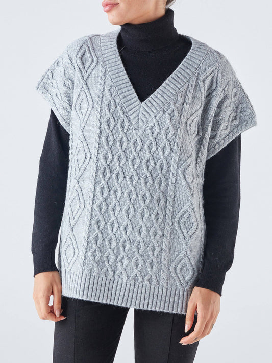Gilet in maglia a trecce con scollo a V