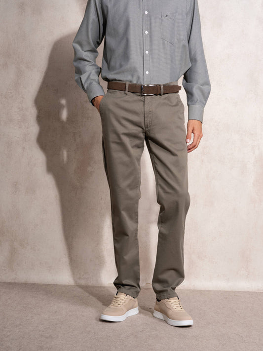 Pantaloni chino da uomo beige