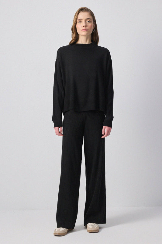 Set maglia e pantaloni in maglia a costine nero