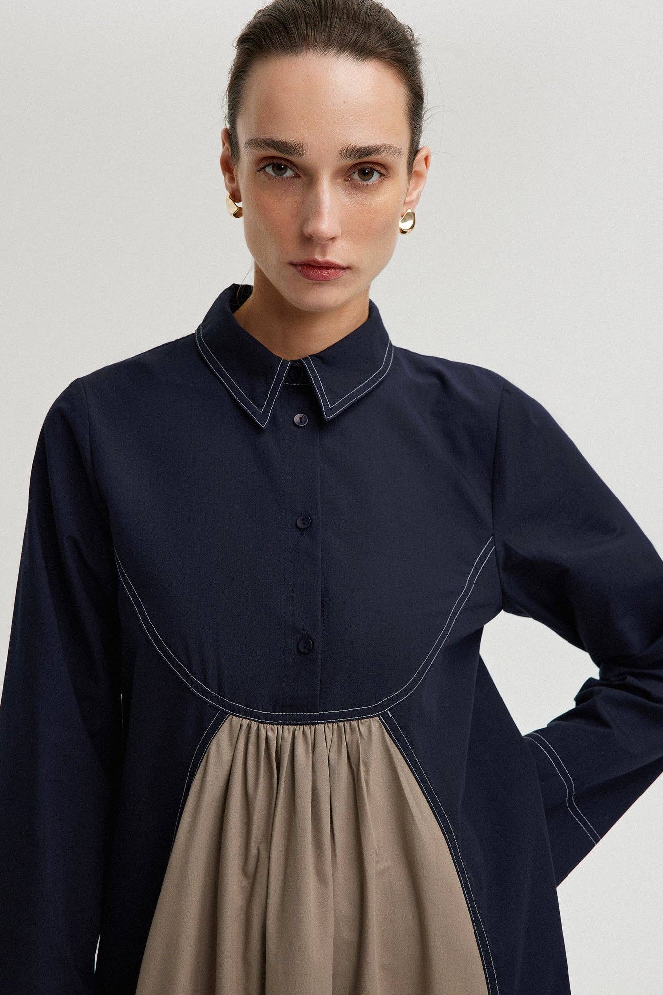 Abito lungo colour block con colletto in misto cotone